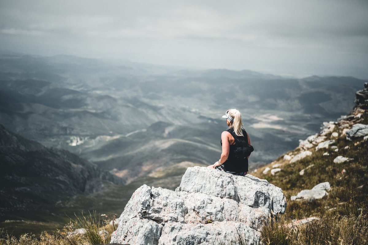 DrylandTraverse's tweet photo. Stage 2 Will take the trail troopers up the Swartberg Mountain for 3 punchy climbs to reach the Raubenheimer Dam. 

#DrylandTraverse https://t.co/rKYwiIzCzy