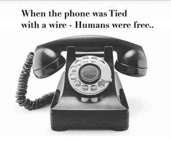 Мужик с телефоном. Мужик с телефоном. Телефонная зависимость. Телефон моя личность. Оранж оператор.