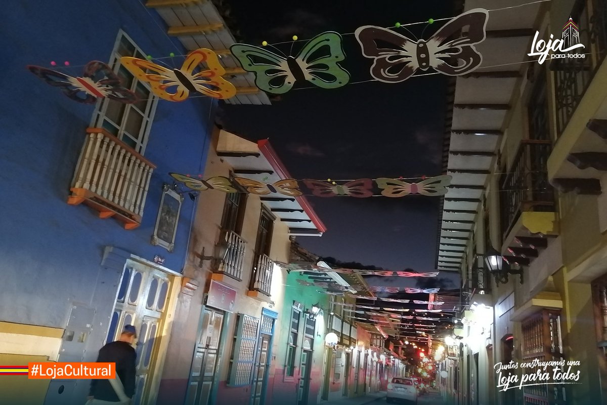 LojaTuristica's tweet photo. #Loja I🧚‍♀️🧚‍♂️🧚 Los colores se van apoderando de Loja y la magia envuelve cada espacio para vivir la sexta edición del Festival Internacional de Artes Vivas Loja. 
#LojaLaCiudadDelFestival https://t.co/A90l3o0eF9