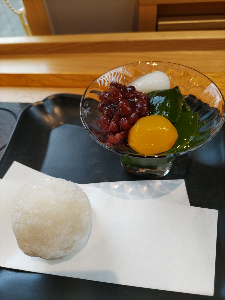 kagayasakae's tweet photo. 新作ハンターしてきました😁#山一園　さんの　#山一茶房　で新作スイーツが発売されたので、朝一で行って来ました😄栗大福と抹茶寒天のセットデス🖐大福は栗がまるごと入っているから、食べごたえ十分👍寒天は甘さ控えめです。抹茶の味はしっかりしてます☝️🐈‍⬛ https://t.co/MqNqAjy6Sc