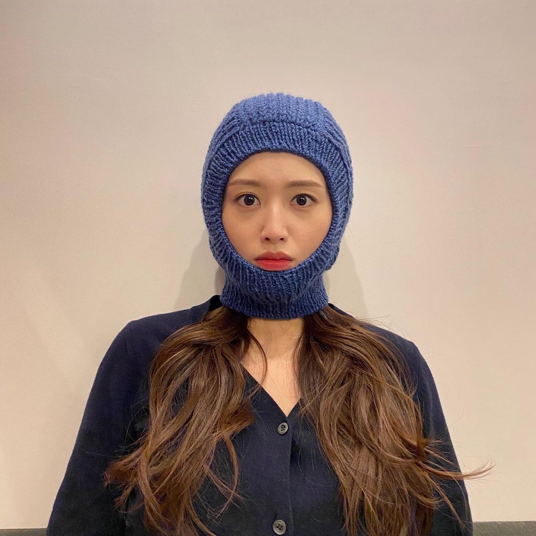 KimJaeKyungBR's tweet photo. 『IG | 📸 Nova atualização da Jaekyung 💗

"De repente ficou frio 🧶
Você também usa assim? 😳"

#KimJaeKyung #Jaekyung #김재경 #RAINBOW #AlchemistJK https://t.co/5iB6UKDEpo