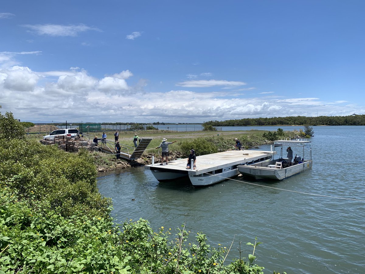 IntrepidTradie's tweet photo. We are really proud of our efforts at OzFish Central Moreton today. We now have another batch of 300 Robs ( robust oyster baskets) on the barge ready to deploy onto our Port of Brisbane site when conditions are favourable . #Shellfishrevolution #OzFishunlimited #shellfishreefs https://t.co/hQYB2zN18g
