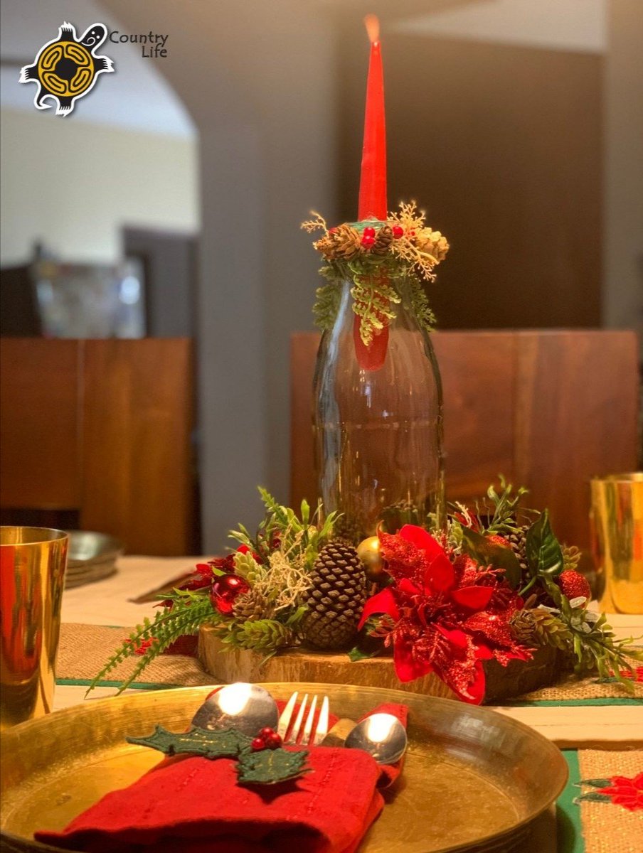 Countrylifesri1's tweet photo. Christmas decorations from Country Life! 

Christmas table decorations with candles
Table runner / Table mat / Cushion covers -Made out of Satin fabric with cotton lining
 #countrylifesl #christmas #seasonalgifts #christmasDécor #colombo #srilanka https://t.co/DlCC0rh8XV