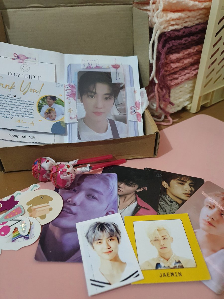 keullodiecart's tweet photo. yeheyy! I'm #keullodielated 🥂

received jaemin cafe pc from @jaemrencarts todayy 🤍 thank you for packing jaemin securely! thank you din sa madaming freebies 🥺🤍 #andyfeeds https://t.co/wyNlVtwABM