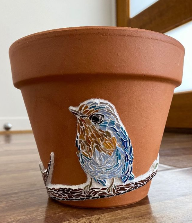 mklmcguirk's tweet photo. Interviewing Carly (@/littlelouise_designs on Instagram) about her new lockdown hobby, creating #mosaics. She's transformed her bedroom into a #crafts room and created some stunna stuff. Has anyone else done the same? #lockdown #socialj @uowtv https://t.co/9DzTVXxpTm