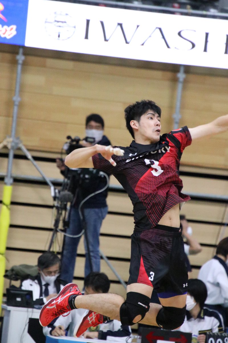 Jhe7887's tweet photo. 11/6 YMITアリーナ

#サントリーサンバーズ 
#小野遥輝 選手 https://t.co/jsEb1pgQHk