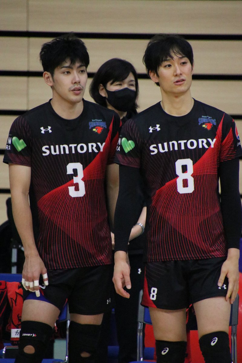Jhe7887's tweet photo. 11/6 YMITアリーナ

#サントリーサンバーズ 
#小野遥輝 選手
#柳田将洋 選手 https://t.co/59f1fIFHT9