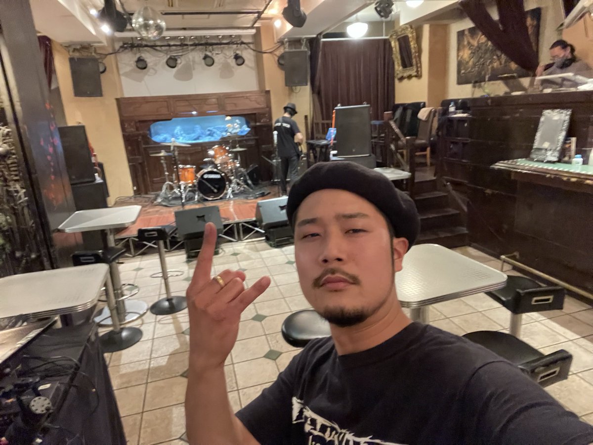 zumezumezumerrr's tweet photo. リハ
#GreatApproach
#節度条例 https://t.co/yI6pUENuAN