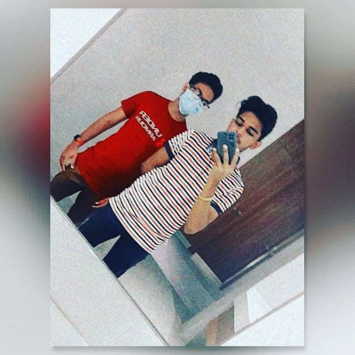Linath_Lakhiru's tweet photo. 🏁Own lane,Own race,Own pace🥂

'There is no exquisite beauty without some strangeness in proportion'🌠
-Edgar Allen- https://t.co/4DzqApXp9J