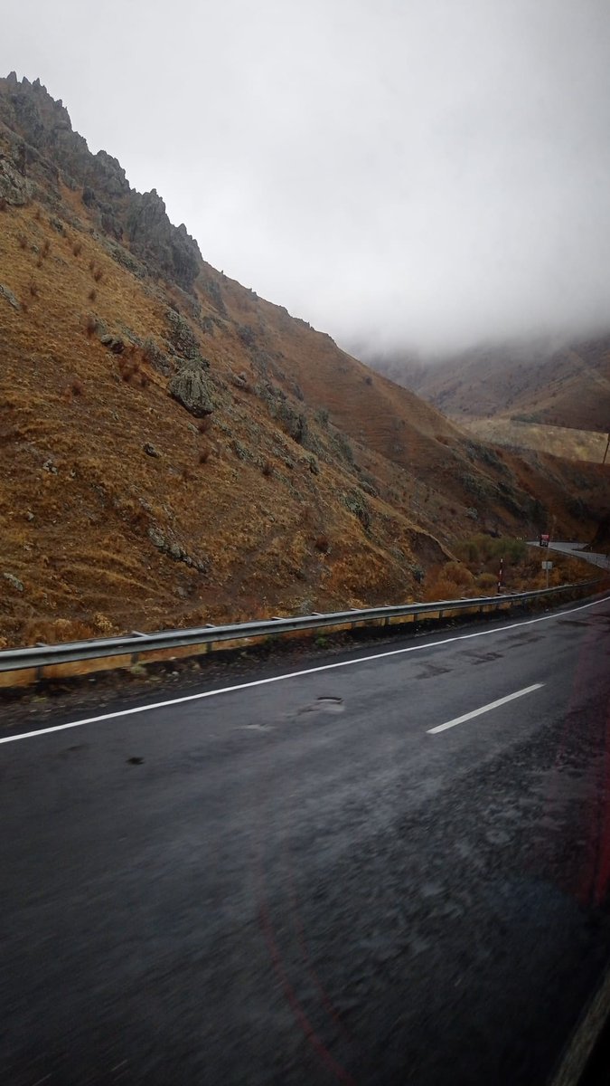 Madem hayat kısa biz neden bu kadar uzun yaşıyoruz...