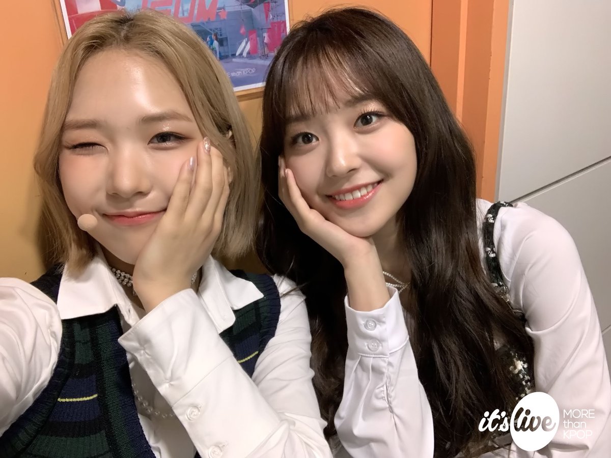 huiyeuon's tweet photo. Sumits! #LIGHTSUM - VIVACE (Band Ver.)
Premieres on Youtube 'it's Live [MDR]' Channel at 5PM KST TODAY! 

Stay tune and see you soon, Sumits! 💙 https://t.co/uCFN2iENEI