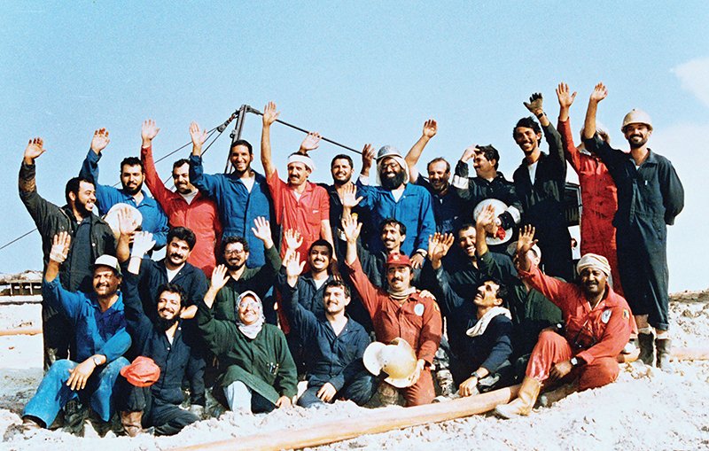 Eagle4kw's tweet photo. الفريق الكويتي لأطفاء حرائق أبار النفط
Kuwaiti Wild Well Killers (KWWK) https://t.co/cOskwvUTwL