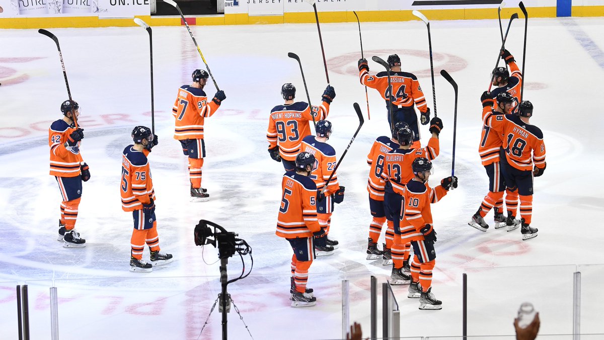 EdmontonOilers's tweet photo. 9-1-0.

Folks, that's a franchise record.

#LetsGoOilers https://t.co/hudVlkwyrP