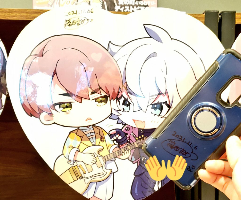 _i_t_u_k_i_'s tweet photo. なんと…!!
偶然にも居合わせて……!
サインを頂きましたーーーーーー!!
周りが仲間ばっかりで、雰囲気も和やかで、3時間くらい初対面の方々とニッチな話題で盛り上がり…!!
トレードもめちゃ活発!
めちゃくちゃ楽しかったです、本当に!貴重なご縁でした!
#篠田まめ #LiveCafeMixa #coolb https://t.co/l03zIJcGev