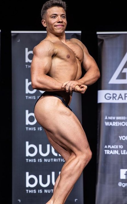 Urudi6's tweet photo. #teenmuscle https://t.co/CIOuv6ck2B