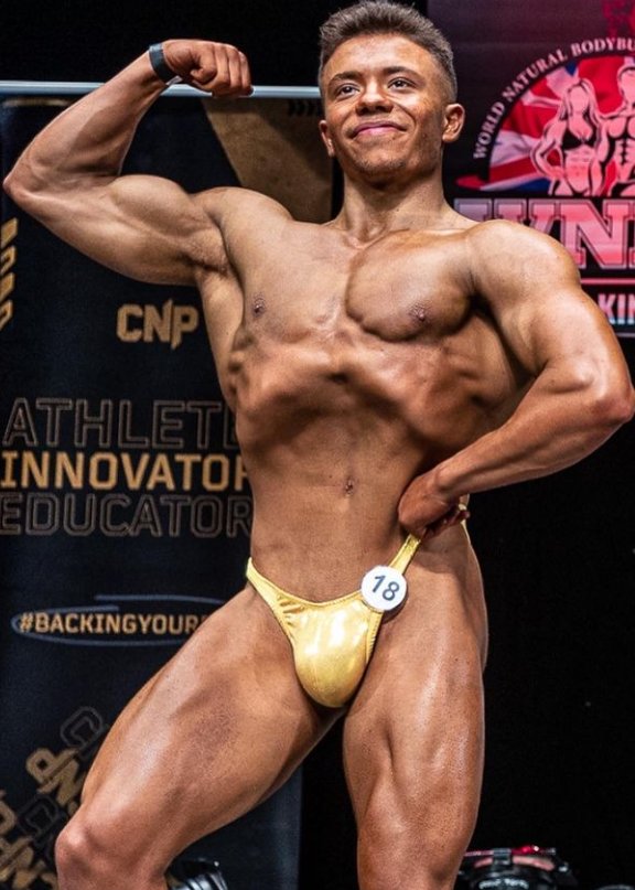 Urudi6's tweet photo. #teenmuscle https://t.co/3YJvlURmA0