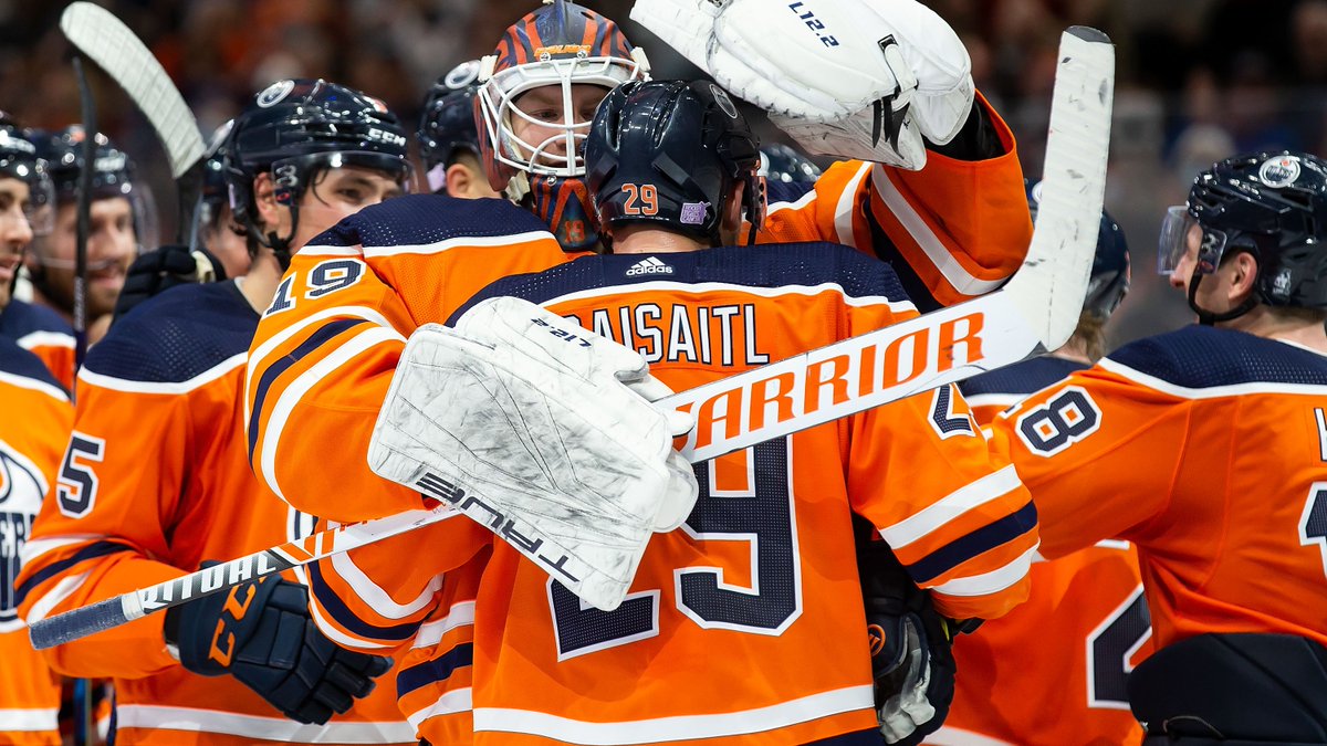 EdmontonOilers's tweet photo. 9-1-0.

Folks, that's a franchise record.

#LetsGoOilers https://t.co/hudVlkwyrP
