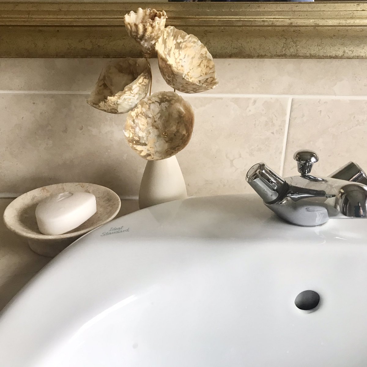 SYON sustainable art tweet media