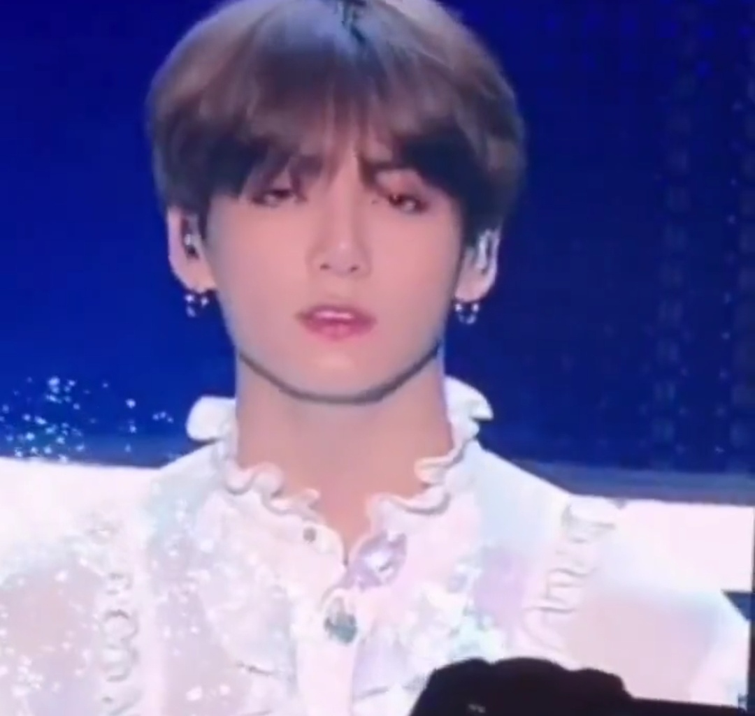 FckiFck's tweet photo. in front of us            in front of yoongi 

#jungkookbottom #YoongiTop #yoonginsfw #jungkooknsfw #yoonkook https://t.co/Bieif2qSnQ