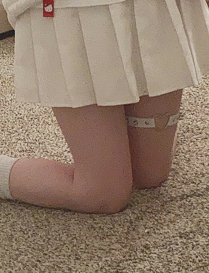 FckiFck's tweet photo. in front of us            in front of yoongi 

#jungkookbottom #YoongiTop #yoonginsfw #jungkooknsfw #yoonkook https://t.co/Bieif2qSnQ