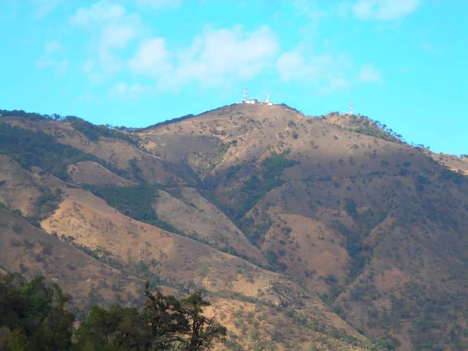 Fighting occured around historic Mt. Kennedy between the military junta vs. joint forces of PDF ZOLAND and CDF KKG (CDM SIYIN) starting from 03:30 PM until around 06:00 PM yesterday. Two soldiers killed and some of their weapons seized. One brave PDF hurt. 

#TheTedimPost