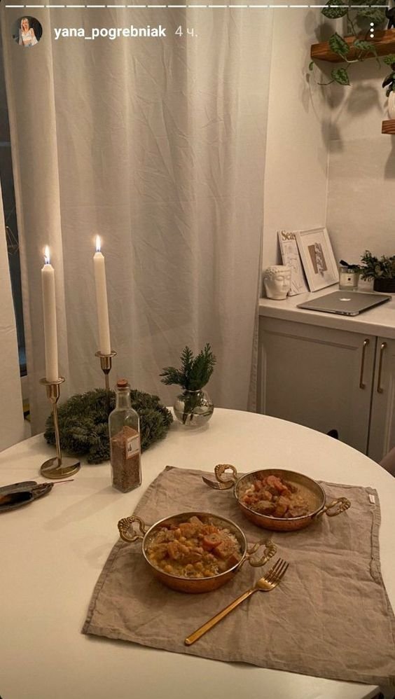 etherealdior's tweet photo. a cozy satuday night in https://t.co/cd3OpZy1U6
