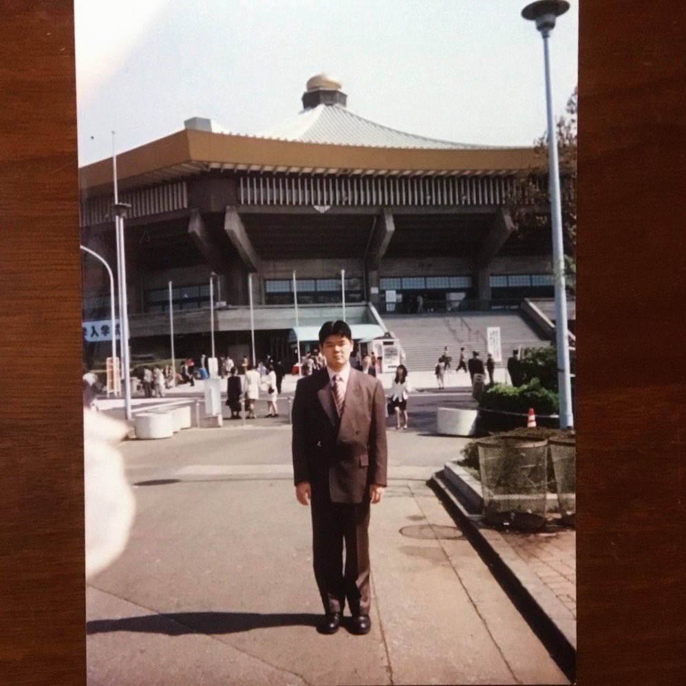 メイリー ムー 1997年 東大の入学式で訪れた武道館 あなたは24年後に同じ場所で 松本隆先生の作詞活動50周年を記念するステージで 女装のお友だちと一緒に歌うことになるんですよ 風街オデッセイ21 松本隆 星屑スキャット 東京大学中退