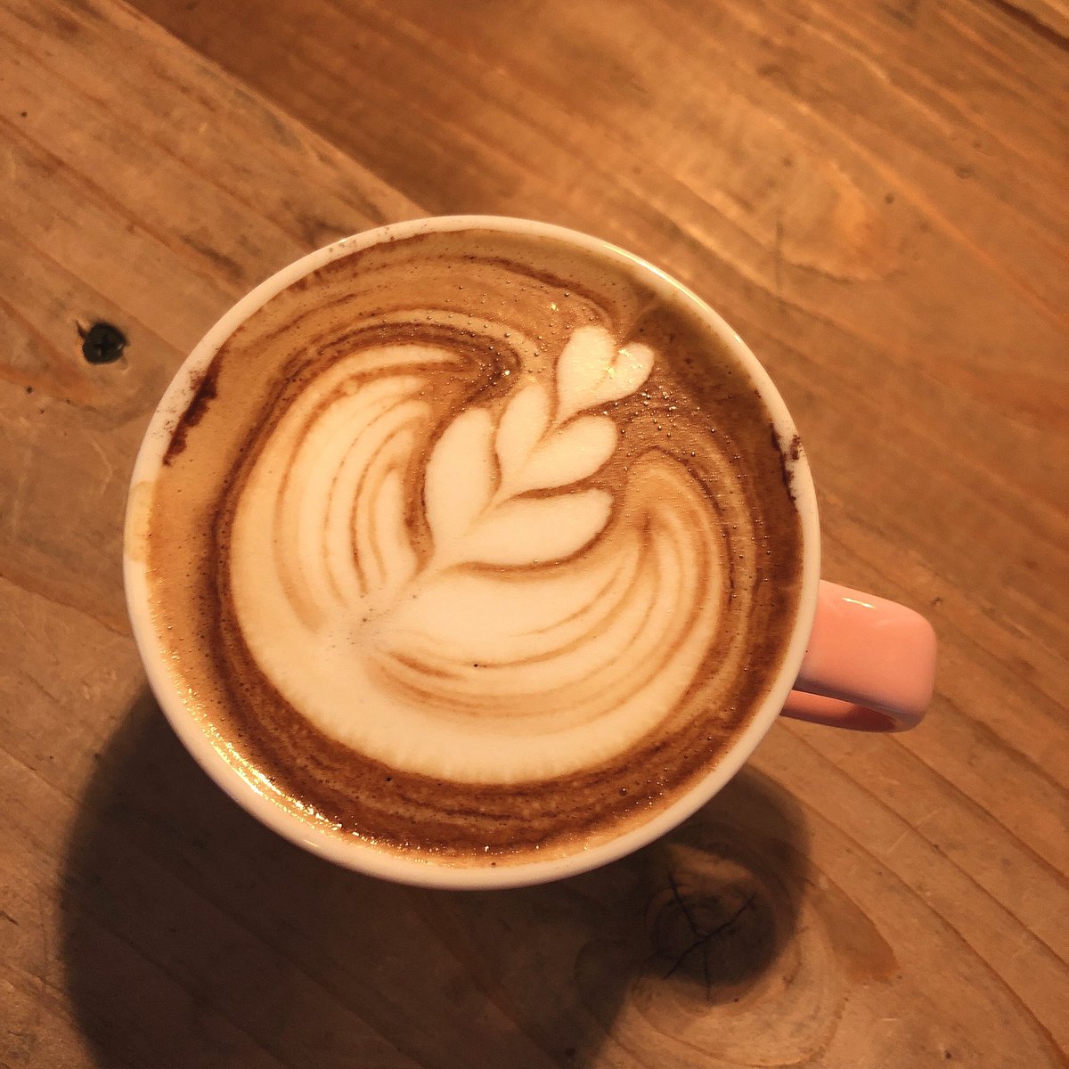 YkAcV89ry49MmsQ's tweet photo. 今日はずっと行きたかった
コヤコーヒーさんへ☕️✨

おしゃれな店内と珈琲の香り
気さくなマスター…天国😌

いただいたどれも絶品でした‼︎
(お写真はカプチーノ)

#58COFFEE 
#白石市 https://t.co/vZ5L9gEFVT