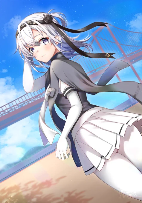涼月さんと僕と、寂れた港町 