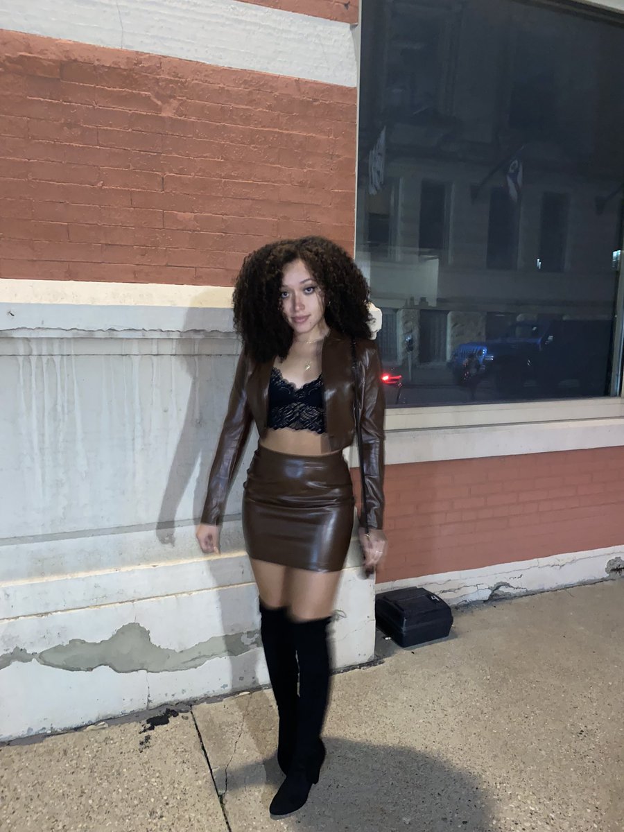 ChristaS_'s tweet photo. cause why not? https://t.co/lP6HvN0dvx