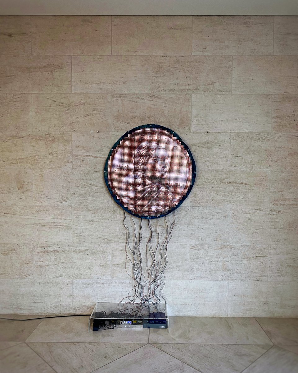mudamlux's tweet photo. "YouTube Our Unemployment (Post-Capital)" (2021), ‘performs’ a song about the economic situation of contemporary artists and especially performance artists, written by #EiArakawa in collaboration with writer Dan Poston.
On show in the exhibition #PostCapital until 16.01.2022. https://t.co/LnlZ48Oggh