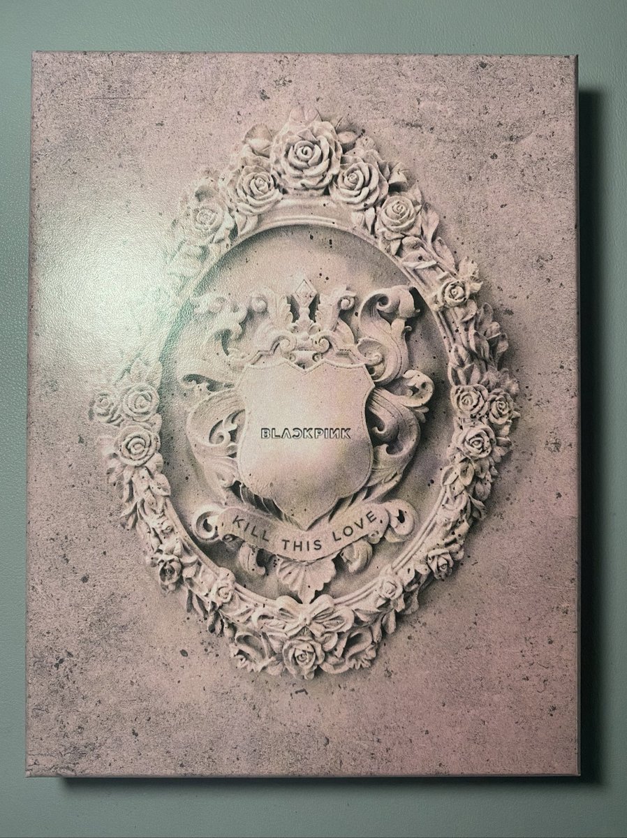 jncsellsph's tweet photo. [WTS LFB ph only]
BLACKPINK Kill This Love Album (Pink ver.)
•mint condition
•complete inclusions
•with LISA folded poster &amp; photocard pc

Php950
DM us!

tags: #jncselling #BLACKPINK #JISOO #JENNIE #ROSÉ #LISA https://t.co/ncyOifZBEF