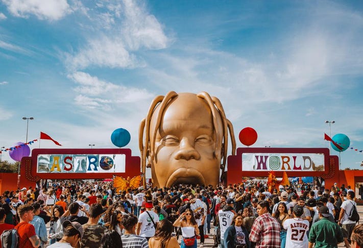 ShadesFrance's tweet photo. 🚨 Toutes nos condoléances aux familles qui ont perdu des proches cette nuit pendant le festival de Travis Scott.

Le premier bilan est de 8 morts et + de 50 blessés. Terrible nouvelle. https://t.co/JpUdFHP8lT