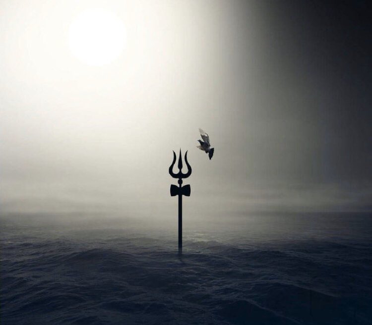 नागेन्द्रहाराय त्रिलोचनाय
भस्माङ्गरागाय महेश्वराय ।
नित्याय शुद्धाय दिगम्बराय
तस्मै नकाराय नमः शिवाय
🙏❤️