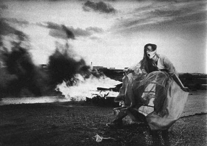 Happy birthday Tilda!
Tilda Swinton in The Last of England, Derek Jarman, 1988. 