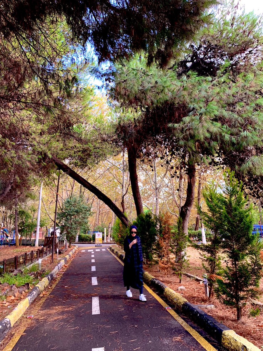 benceburcu's tweet photo. 9 October 🍂 https://t.co/SiBPjvYkbc