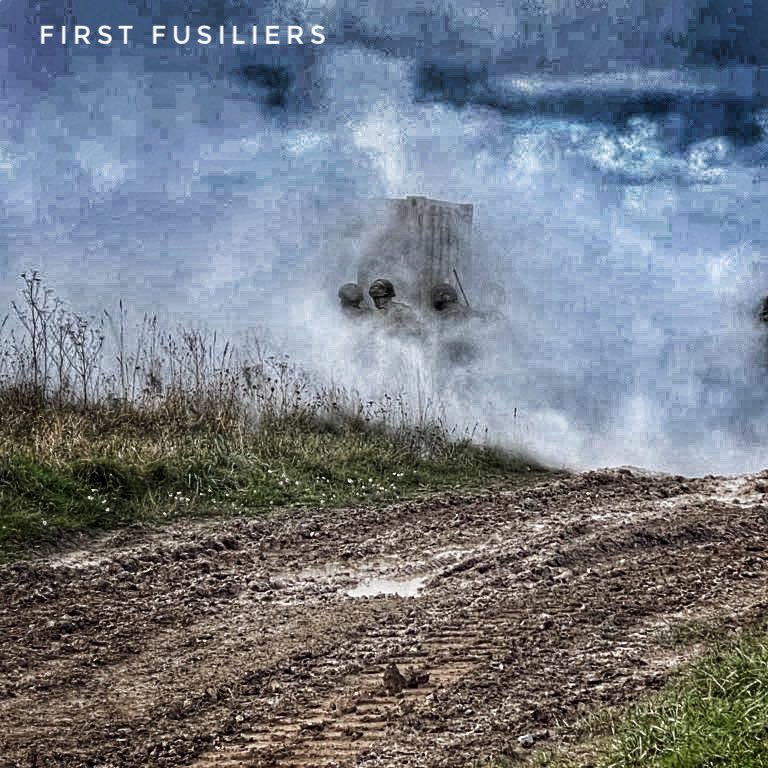 FirstFusiliers's tweet photo. Thank you @ChurchillsOwn A Sqn and @Army1MERCIAN A (Grenadier) Coy. 
Zulu Coy enjoyed the shared training experience and look forward to doing it again soon!
#Tanks #ArmyTeamwork #FailLearnWin #Ready https://t.co/efo4ayZ15O