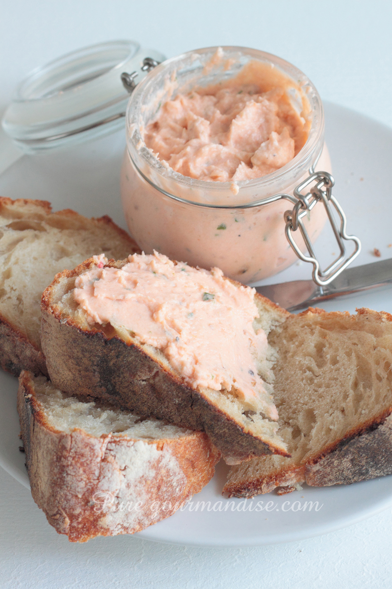 PureGourmandise's tweet photo. Des rillettes aux deux saumons !
https://t.co/ZtSJZ7Vn9U
#Puregourmandise #rillettes #saumon #recette #tartine #plateautélé https://t.co/AYs6jI7uOH
