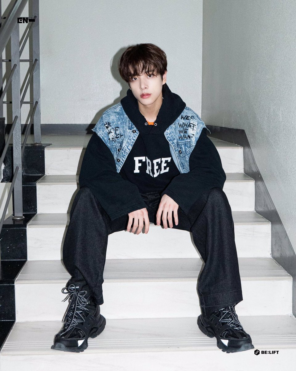 Red_Rose1511's tweet photo. อยากปั้นๆเป็นก้อนแล้วกลืนลงท้อง #JAKE #ENHYPEN @ENHYPEN_members https://t.co/4z9YDcwk4a