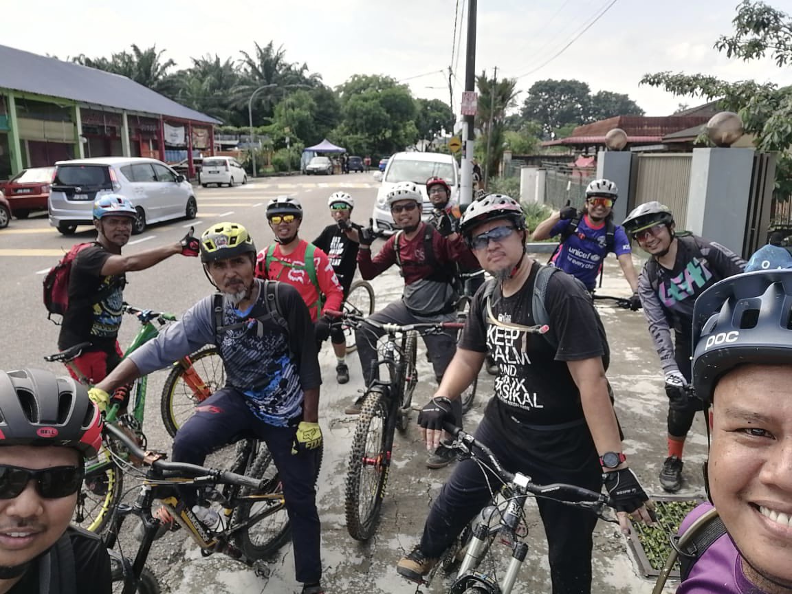 gegala_syahrir's tweet image. #rideon #rideforhealth #rideforfun #weekendroutine #mtblife #mtbmalaysia #mountainbikes