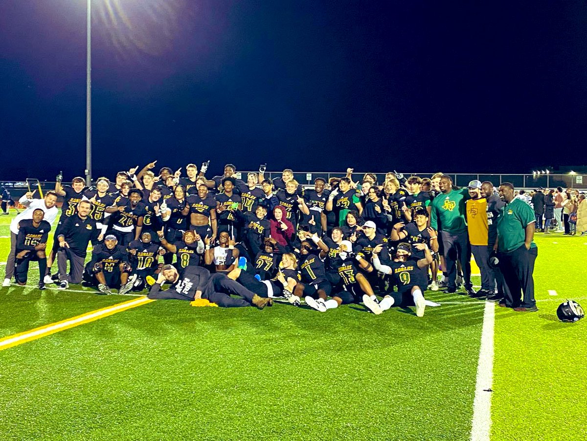 jordanblack78's tweet image. District championships are #somuchfun!