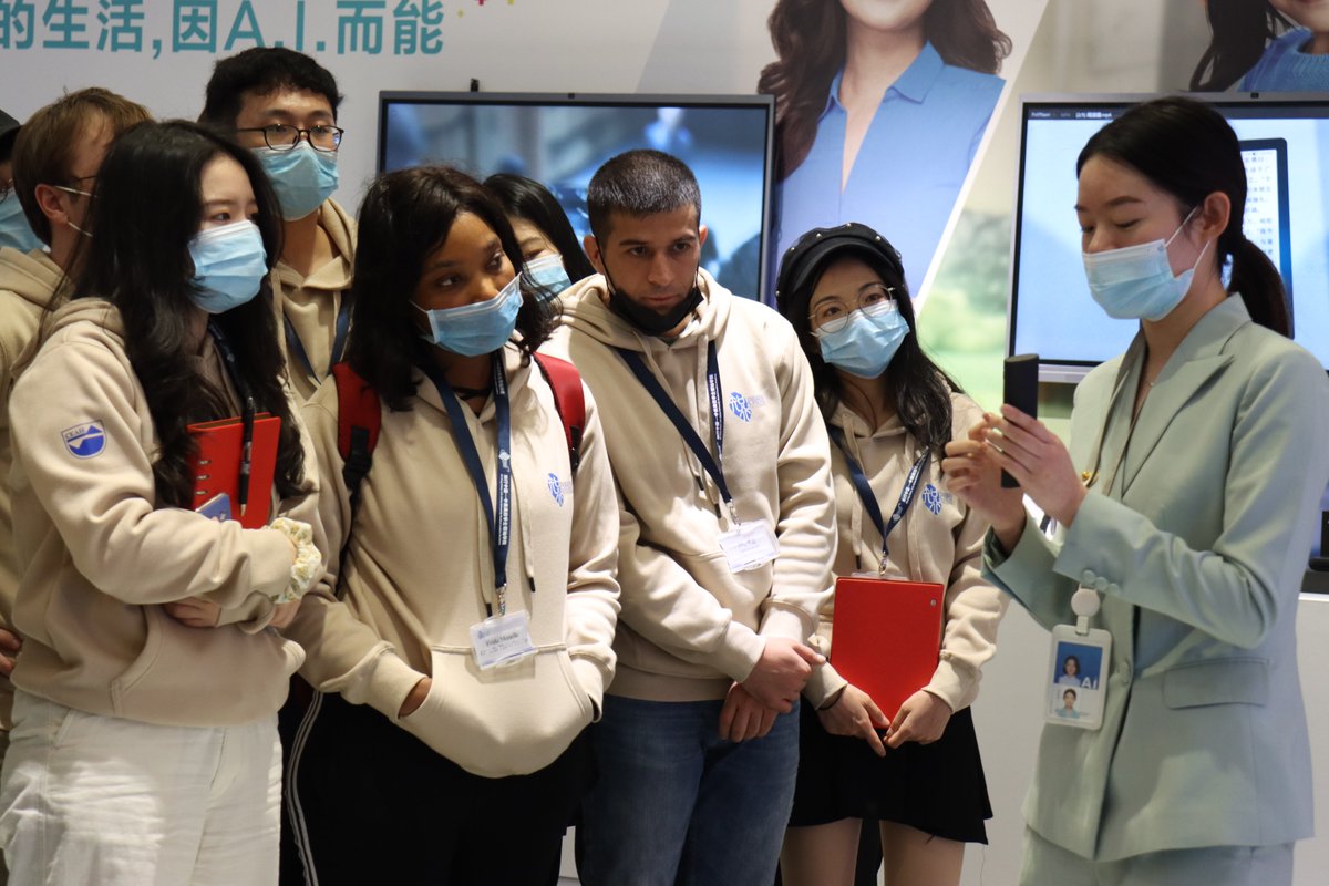 StudyatUSTC's tweet photo. From Oct 29 to Oct 31, the "Zhi &amp; Xing #China: U.S.-China University Student Leaders Academy" Exchange Program was organized by China Education Association for International Exchange (#CEAIE) in #Hefei, Anhui. 5 international students of #USTC were invited to join the program. https://t.co/OqO6JWwXpj