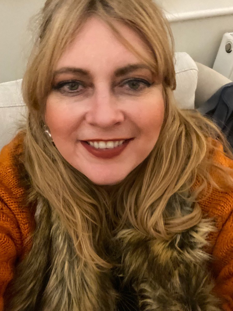 LilijanRose's tweet photo. Don’t you just love wearing autumnal colours! I have my solo part confirmed in my first choir concert in two years yay! Will be good to get back on stage again! 😄😆🍁🍂 https://t.co/Gcut2Shdi9