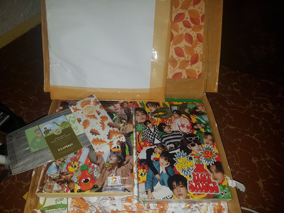 lesye_1's tweet photo. @Jwirassiccart 
napaka smooth ng transaction namen huhu^^ very kind sa lahat ng nabilhan ko and super mura^_^
THANKYOU SO MUCH♡
#Jwimagic #NCTDREAMHotSauce https://t.co/nNU1e36qFP