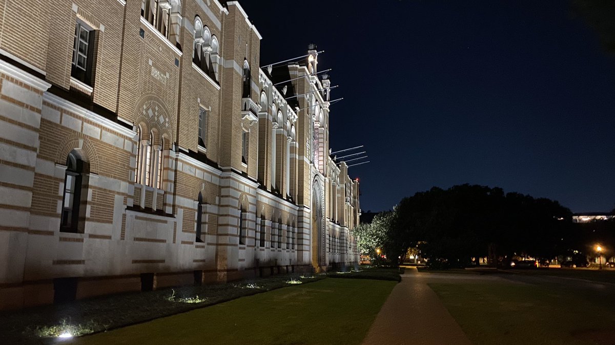 Bentley بنتلي tweet media