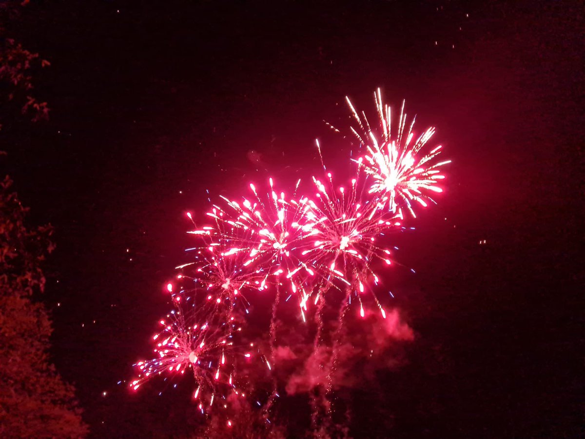 kettlefields's tweet photo. Our wonderful PTFA put on an amazing fireworks display for our local community. Thank you to all of the staff, parents and grandparents who helped to put on this fabulous event. #FireworksNight #ptfa #smilingchildren @Cambs_SIS @Nmktbusiness @NKTJournal https://t.co/lWe1jYc8Ir