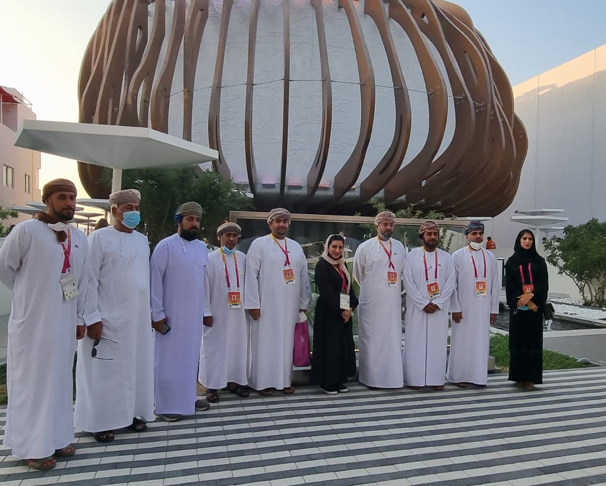 🔴مسقط - #وجهات|

 وفد لجنة المؤسسات الصغيرة والمتوسطة بالغرفة برئاسة المهندس إبراهيم الحوسني رئيس اللجنة يزور #الجناح_العماني في #اكسبو_2020_دبي ويشارك في عدد من الفعاليات واللقاءات التجارية
@OmanExpo2020 @chamber_oman 
#اكتشف_أمة