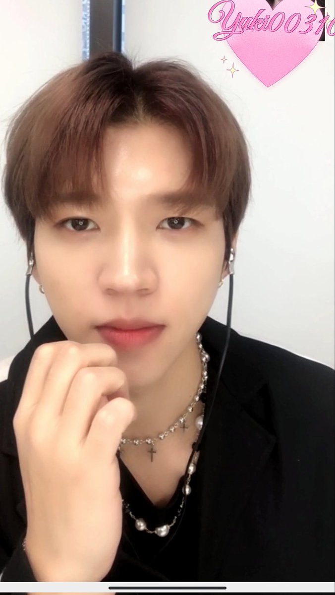 yuki00310_wh's tweet photo. 211106 video call event #우현 
❤️❤️❤️
#남우현 #우현 #NAMWOOHYUN #ウヒョン #내정과열정사이 #INFINITE #인피니트 @wowwh https://t.co/j5qXY9OneU