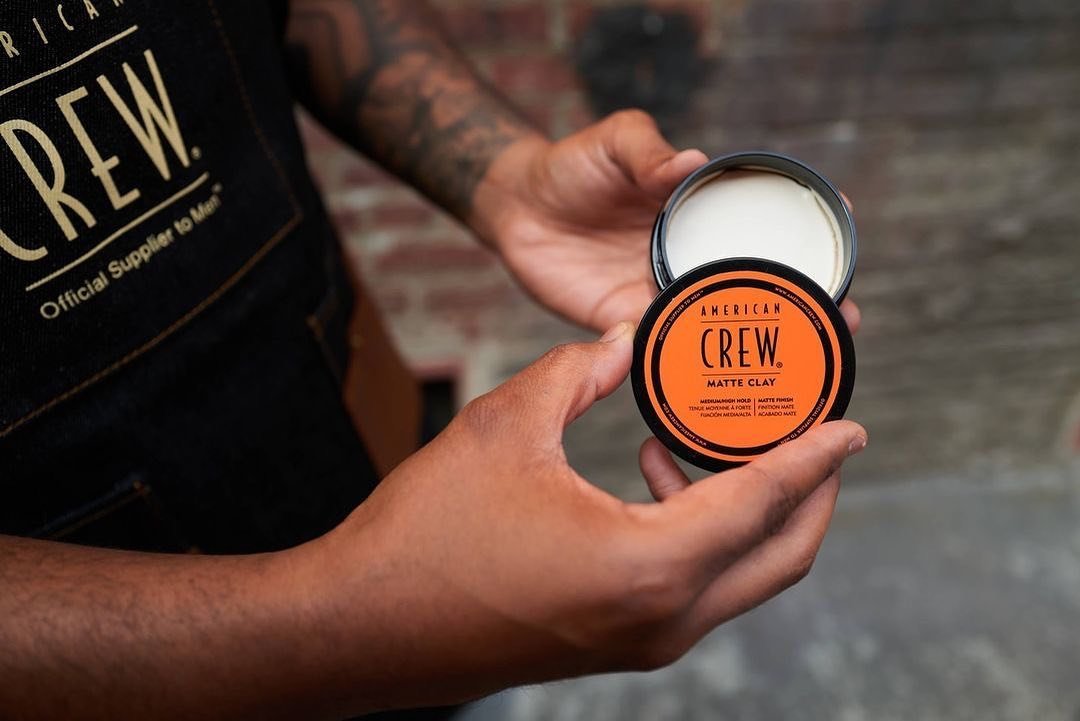 Americancrew_PH's tweet photo. Matte Clay is perfect for a wide range of hairstyles with a workable medium hold and a silky matte finish.
#AmericanCrew #mensgrooming
Shop Now: https://t.co/6WWgAJ87gk https://t.co/n0We6Oy5sP