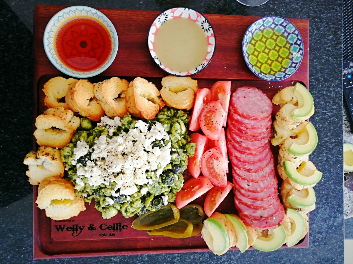 plankiebraai's tweet image. “Never eat more than you can life.” – Miss Piggy #plankie #braaivleis #braaibroodjies #braai #bbqlife #braaivibes #braaitime #meat #fire #lekker #specialmoments #lifeisgood #Foodie #ProudlySouthAfrican @plankiebraai @braaiplank @JuniperStLounge @Cellie_ThisIsMe @WellyOom